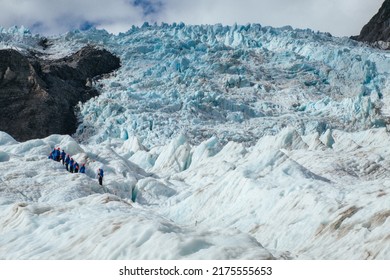 Heli hike on the franz josef glacier, new zealand