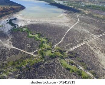 Helicopter Aerial View Murray River Wetlands Lagoons & Back Water River Murray Darling Basin. Drought Stricken Irrigation Area & Mallee Areas In Outback Australia, Creek Inlet And Salt Pan. Elrimal
