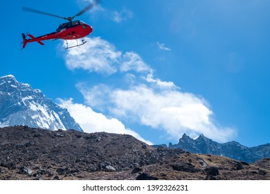 Helicopter Rescue Snow Mountain Trekking