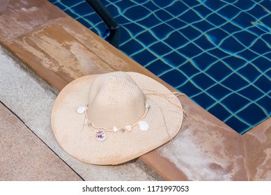 Helmet shell pool vacation