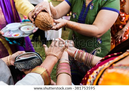 Helpful Hindu man