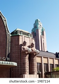 Helsinki Central Railway Station, Close-up