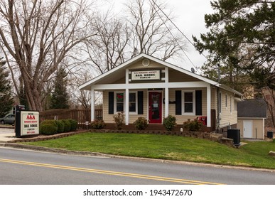 HENDERSONVILLE, NC, USA--23 MARCH 2021: AandA Bonding Agency.  Bail Bonds.  Fianzas.