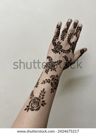 Henna art| Henna design| Mehendi design| Rose design| Simple henna art| Arabic mehendi design| Dubai mehendi designs