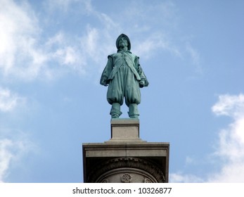 Henry Hudson Statue