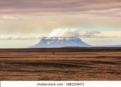 Herdubreid tuya in northern part of Vatnajökull National Park, Iceland