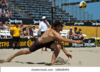 HERMOSA BEACH, CA - JULY 21: Stein Metzger  competes in the Jose Cuervo Pro Beach Volleyball tournament in Hermosa Beach, CA on July 21, 2012.