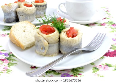 Herring Rolls With Peppers And Dill