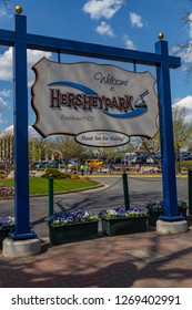 Hershey, PA, USA - May 3, 2015: Welcome To Hersheypark Sign. The Family Theme Park Is Situated In Hershey, Pennsylvania.