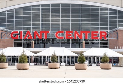 12,928 Giant Center Images, Stock Photos & Vectors | Shutterstock