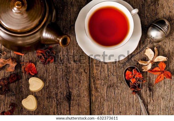 Hibiscus tea\
(Hibiscus sabdariffa), also known as Karkad? Or karkade. Flowers\
and sepals are dried for\
infusions