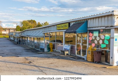 HICKORY, NC, USA-10/28/18: An Old Strip Mall That's Experienced Significant Settling Of The Foundation.