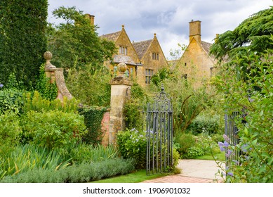 Hidcote Manor Garden in Cotswolds area, England, UK