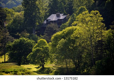 Secluded Cabin Images Stock Photos Vectors Shutterstock