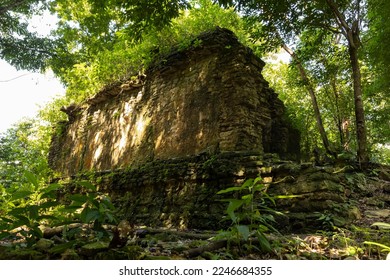 Hidden and forgotten mayan ruins in Palenque forest, Chiapas, Mexico. This is a touristic place in Mesoamerica. One of the well preserved cities.