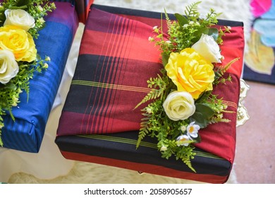 Hantaran Images Stock Photos Vectors Shutterstock