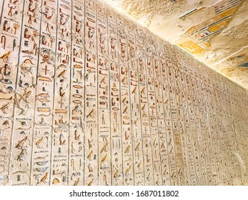 hieroglyphics on tombs