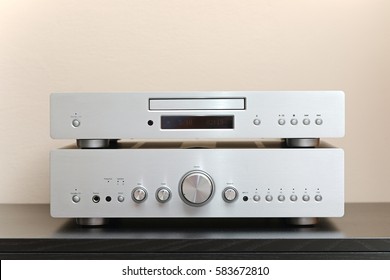 Hifi System With CD Player And Amplifier