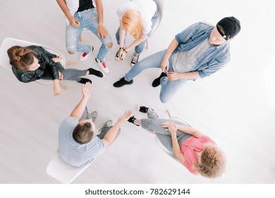 High Angle Of Group Therapy Of Difficult Young People With Counselor