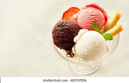 82,521 Dish of ice cream Images, Stock Photos & Vectors | Shutterstock