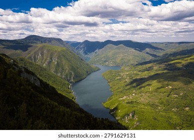 High angle view of the Drina River canyon and Perucac Lake from Banjska Stena viewpoint. Tara National Park, Serbia