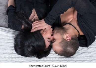 1000 Muslim Couple Kissing Stock Images Photos Vectors