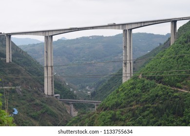 1,326 High Bridge Chinese Mountains Images, Stock Photos & Vectors ...