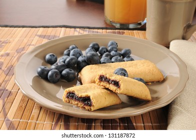 A High Fiber Blueberry Breakfast Bar