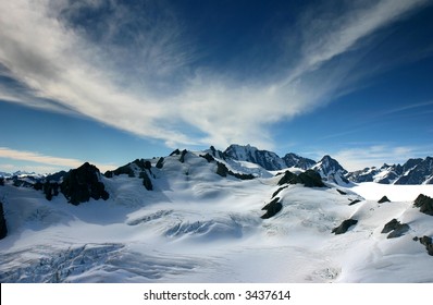 High mountain range with snow – New Zealand - Southern Alps - Shutterstock ID 3437614