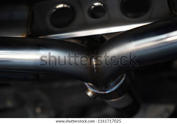 High performance\
car\'s exhaust muffler\
design