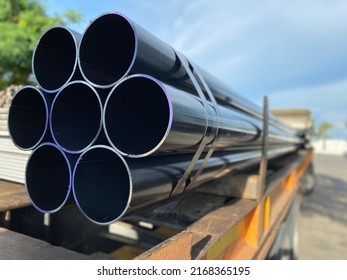 High Quality Galvanized Steel Pipe Or Stainless Steel Aluminum And Chrome Pipe In Stock For Delivery In Warehouse.