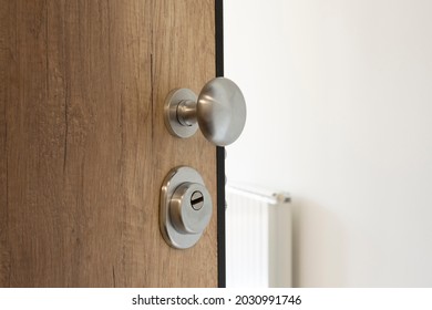 High quality and perfect designed lock for apartment entrance door.