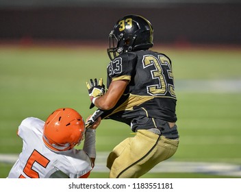 High School Football Players Making Amazing Stock Photo 1183551181 ...