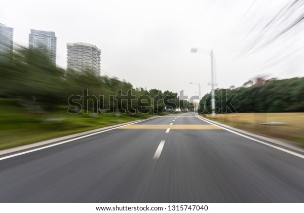 high speed view of aspalt road\
