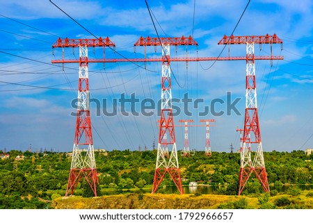 Silhouettes of the masts of a sailing ship