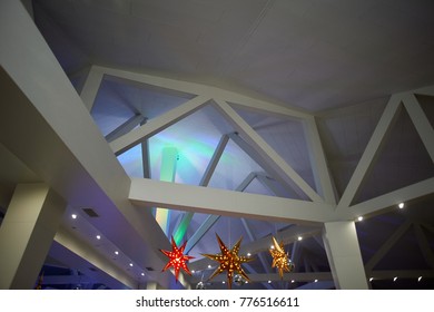 Imagenes Fotos De Stock Y Vectores Sobre Ceiling With