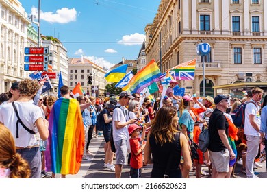 Highlight Rainbow Parade Vienna Pride Rainbow Stock Photo 2166520623 ...