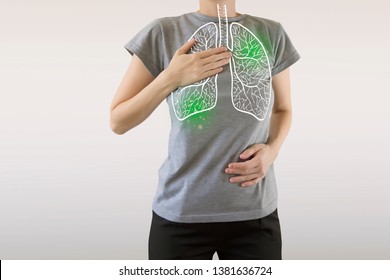 highlighted green lung infected with virus/ healthcare and medicine concept