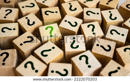 Highlighted question mark. Priority issue. A clue. Clue. Leading question. Intelligence, search for key information. Reasoning and thinking. Education and data analysis. Where to start