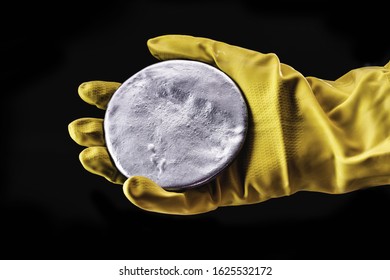 A Highly Enriched Uranium Billet. Highly Radioactive Material Used In Nuclear Research, Risk Of Political Crisis. Nuclear Weapon, Danger Of Nuclear War.