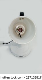  a high-power incandescent lamp operating at a lower filament temperature than a lamp used for illumination and yielding a large percentage of infrared radiation that is useful for heating purposes.