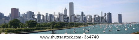 Highres panoramic of Chicago skyline as viewed from near the aquarium