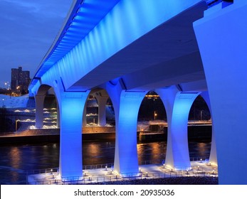 Highway 35W Bridge Over Mississippi River In Minneapolis