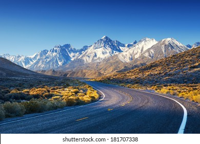 Highway / Road In USA Mountains