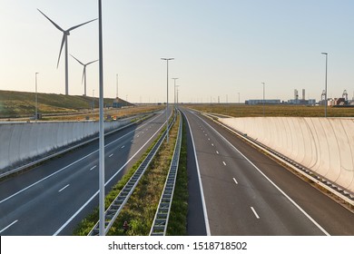Highway section with no cars, no traffic
