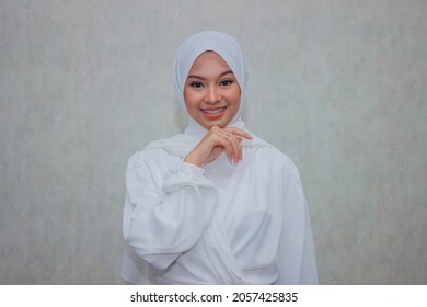 Hijab Woman Smiling Happily With Minimalist Outfit, Plered Cirebon, West Java Indonesia