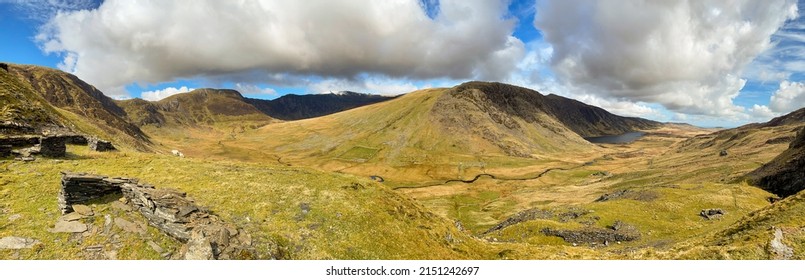 Hiking In The Carneddau, Snowdonia 