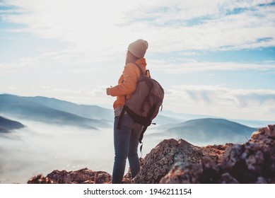 28,460 Girl standing on top of mountain Images, Stock Photos & Vectors ...