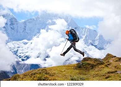 Hiking in Himalaya mountains
