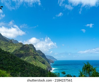 Hiking The Kalalau Trail Trailhead In Kauai, Hawaii